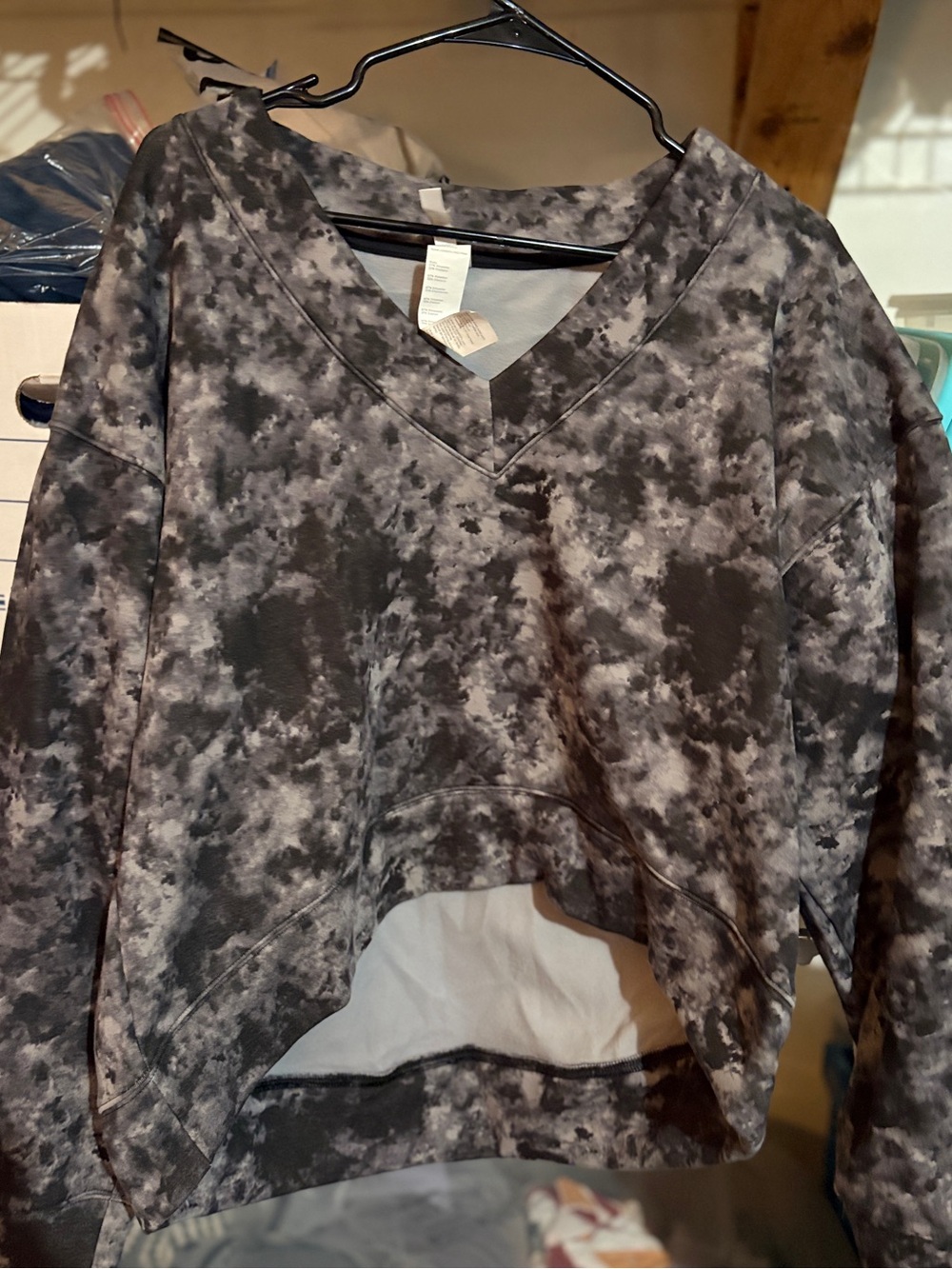 Fabletics women’s Black & Gray Tie-Dye V-Neck Pullover Hoodie